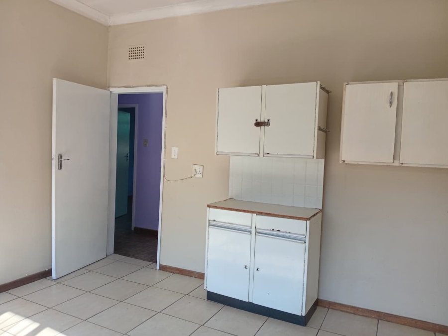To Let 3 Bedroom Property for Rent in Oos Einde North West